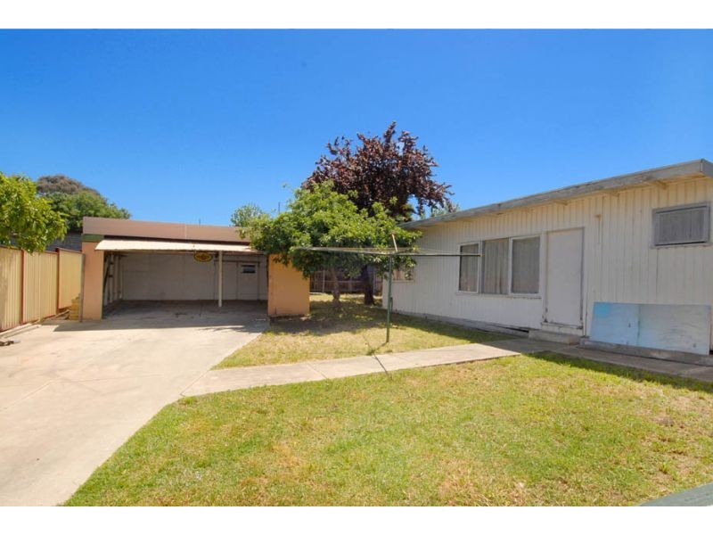 9 KIDDLE STREET, Fawkner VIC 3060