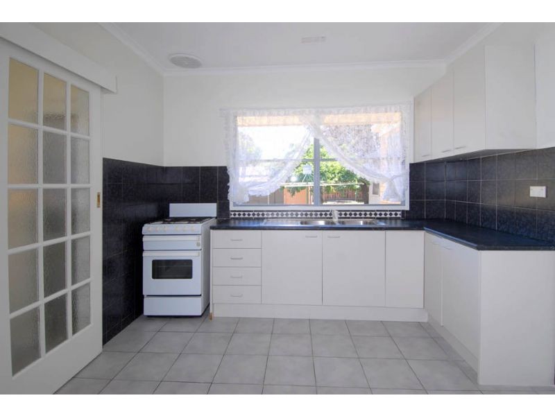 9 KIDDLE STREET, Fawkner VIC 3060