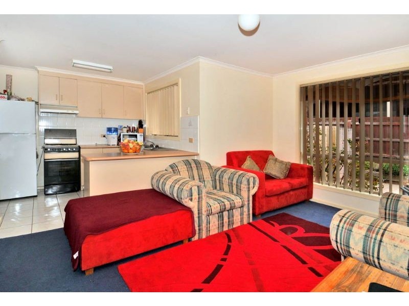 28 Linden Close, Meadow Heights VIC 3048