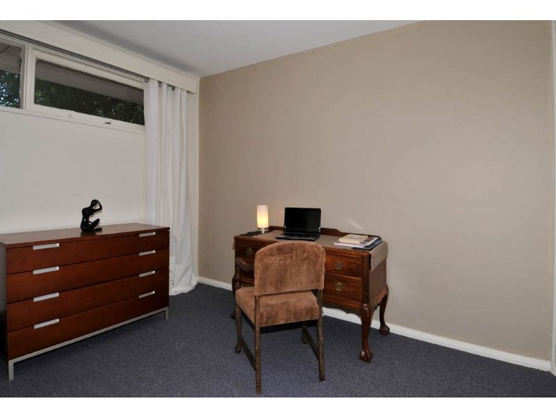 2/11 Currajong Street, Glenroy VIC 3046