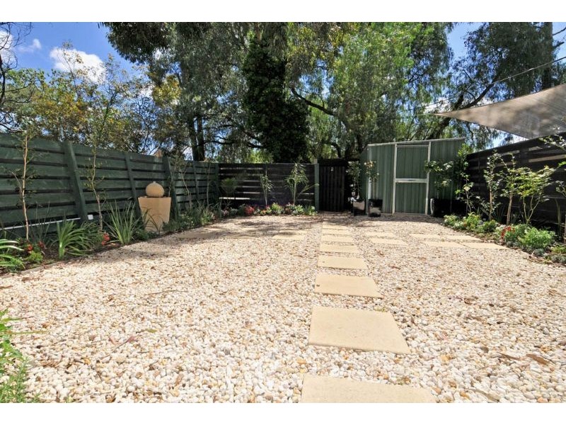 2/11 Currajong Street, Glenroy VIC 3046