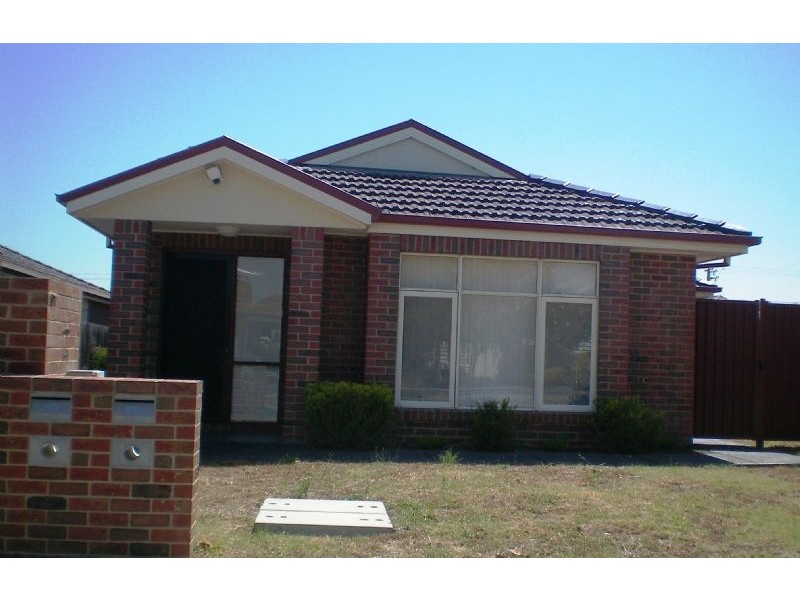 19 Hubert Avenue, Glenroy VIC 3046