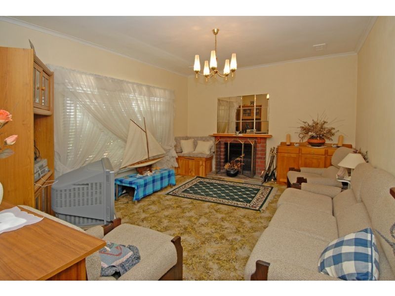 49 Glen Street, Glenroy VIC 3046