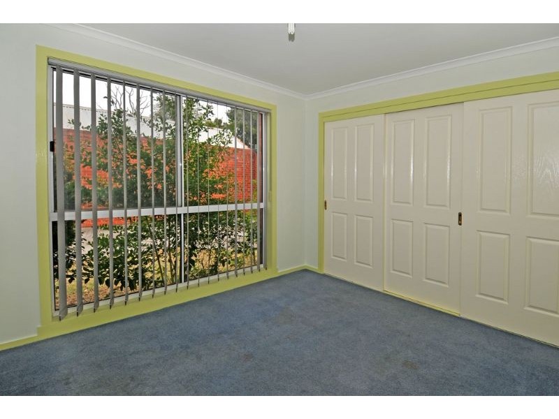 2/67 Rhodes Parade, Oak Park VIC 3046