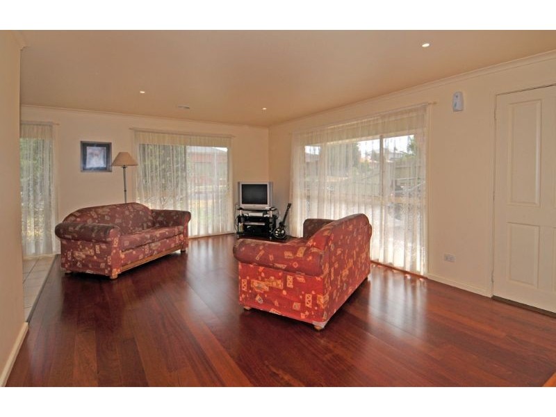 4 Gunbower Crescent, Meadow Heights VIC 3048