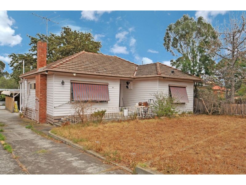 13 Winifred Street, Oak Park VIC 3046