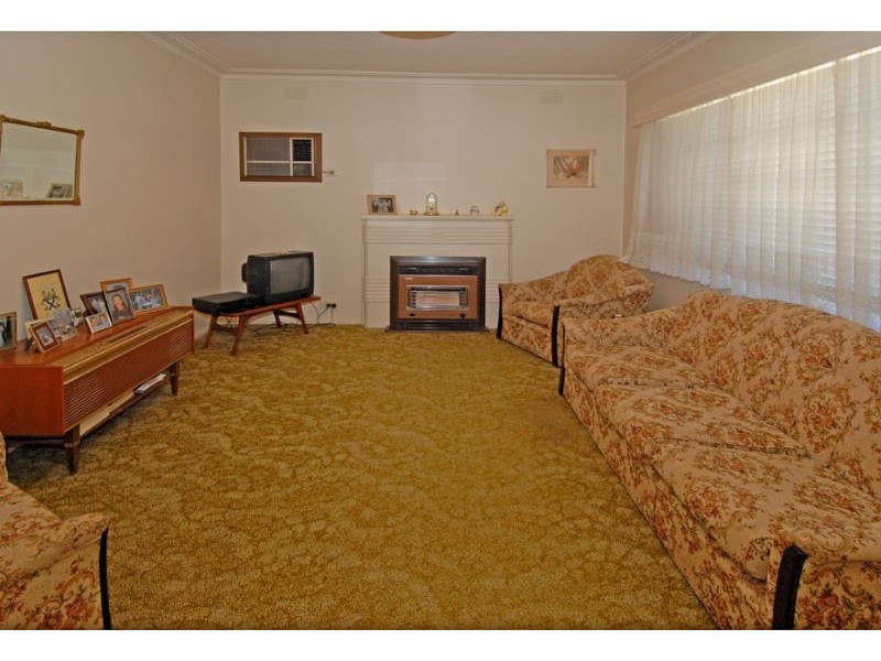 52 Tarana Avenue, Glenroy VIC 3046