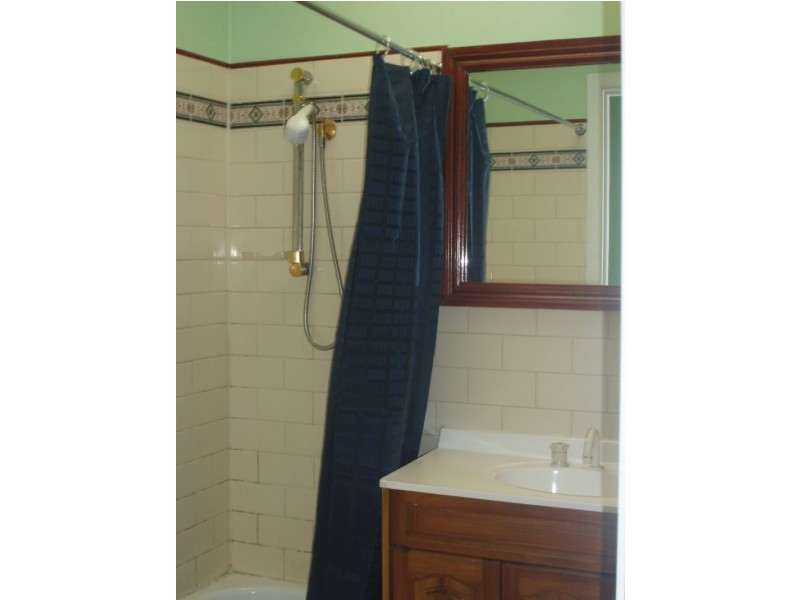 68 Devereaux Street, Oak Park VIC 3046