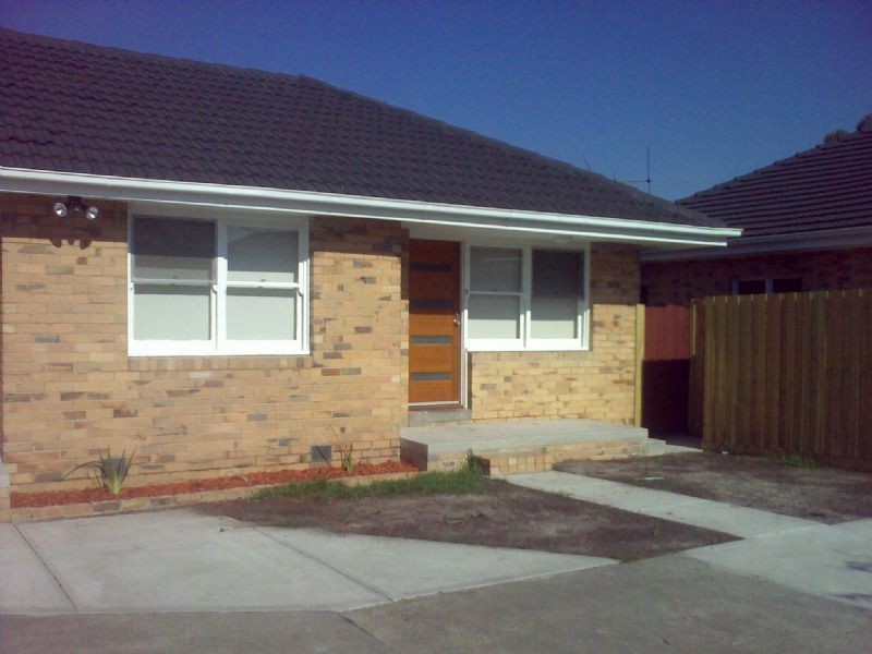 3/8 Waratah Avenue, Tullamarine VIC 3043