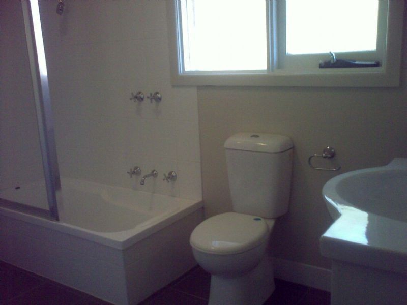 3/8 Waratah Avenue, Tullamarine VIC 3043