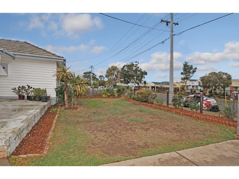 24 South Street, Hadfield VIC 3046