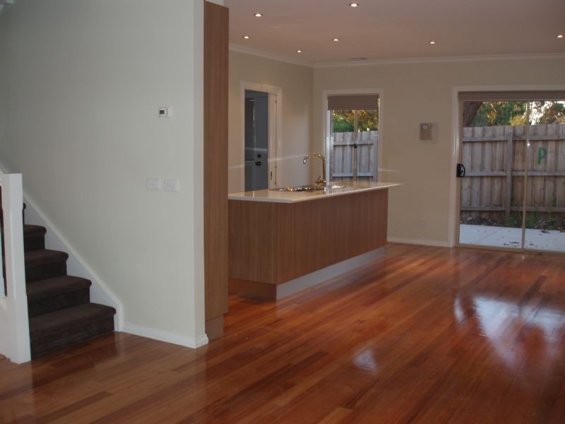 6 Muntz Avenue, Glenroy VIC 3046