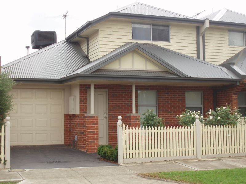 41 Watt Avenue, Oak Park VIC 3046