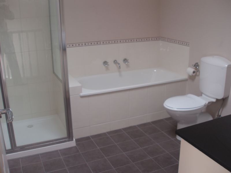 41 Watt Avenue, Oak Park VIC 3046