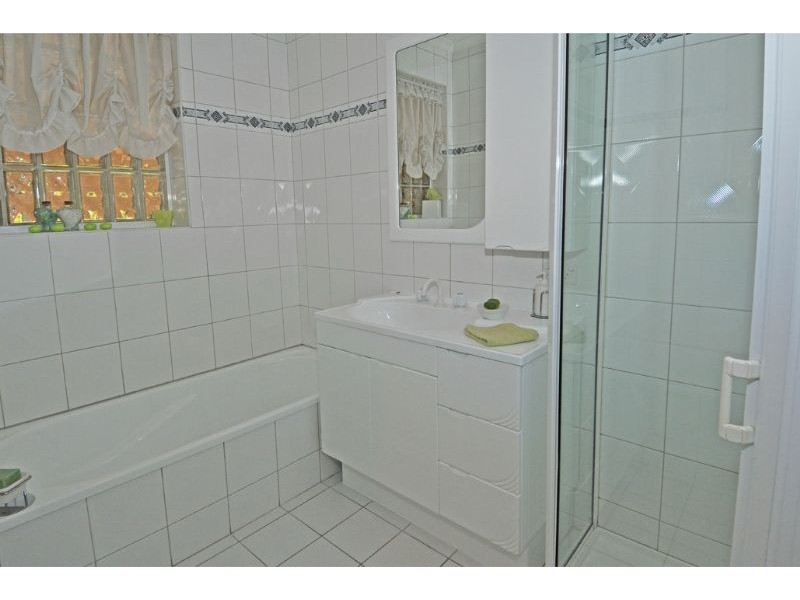 10 Leighton Crescent, Fawkner VIC 3060