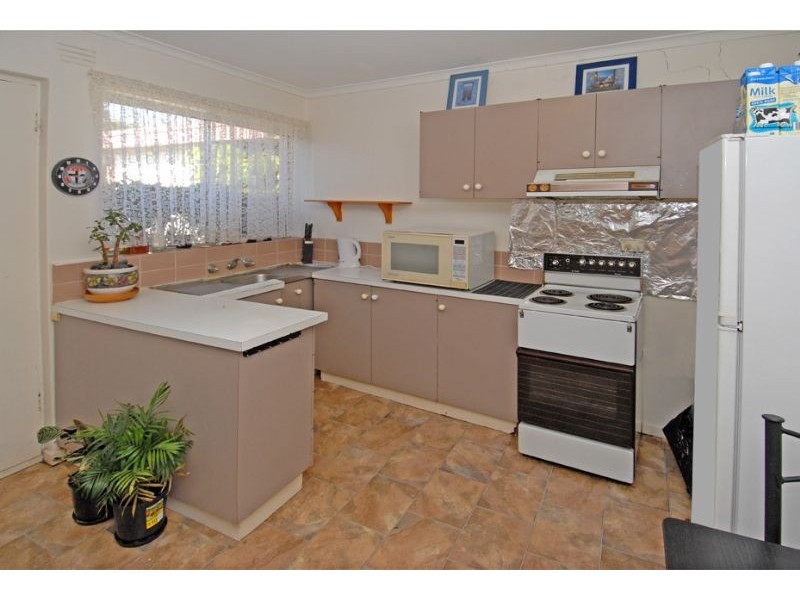2/23a Becket Street, Glenroy VIC 3046