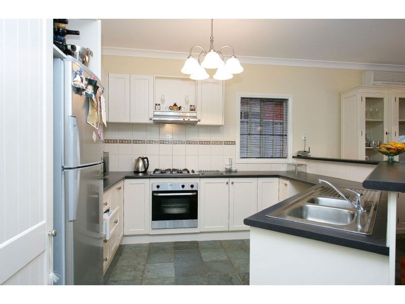 9 Parkstone View, Craigieburn VIC 3064