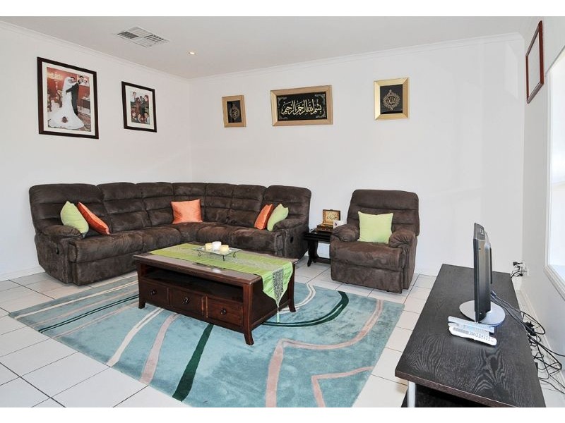 2/114 Dallas Drive, Dallas VIC 3047