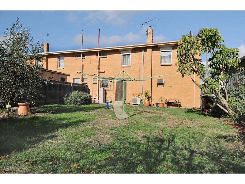 18 Guildford Avenue, Coolaroo VIC 3048