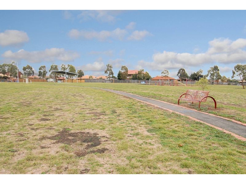 2/7 Tarwin Place, Meadow Heights VIC 3048