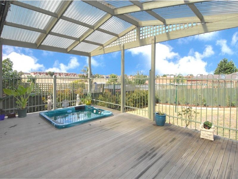 3 Fuschia Place, Meadow Heights VIC 3048