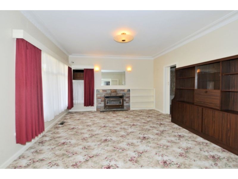 4 Kalang Road, Glenroy VIC 3046