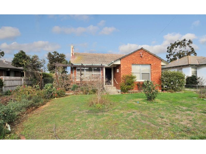 8 Keith Crescent, Broadmeadows VIC 3047