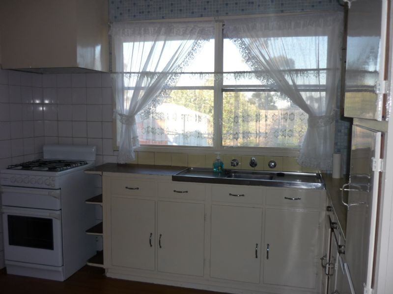 8 Keith Crescent, Broadmeadows VIC 3047