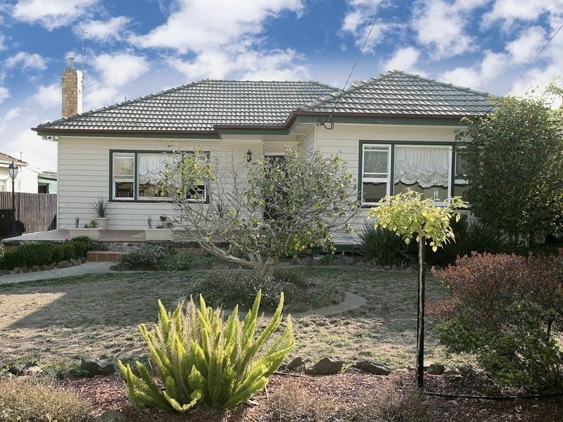 11 Hubert Avenue, Glenroy VIC 3046
