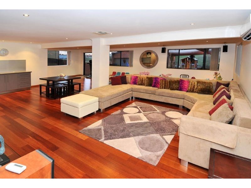 53 Outlook Drive, Glenroy VIC 3046