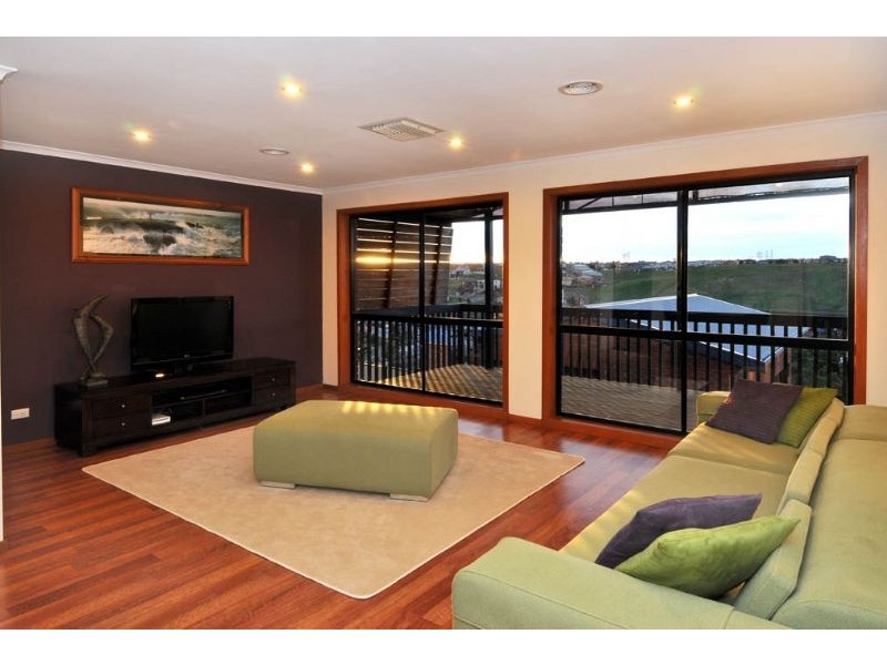 53 Outlook Drive, Glenroy VIC 3046