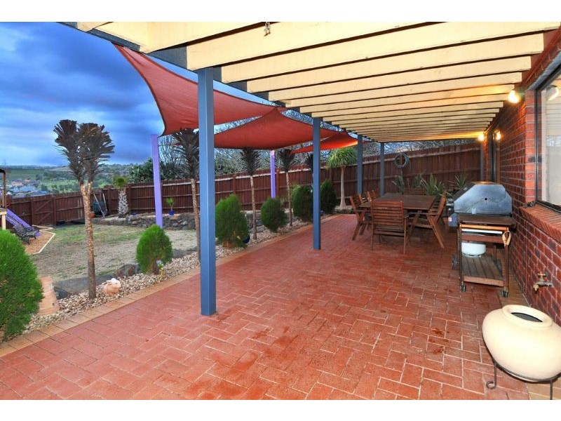 53 Outlook Drive, Glenroy VIC 3046