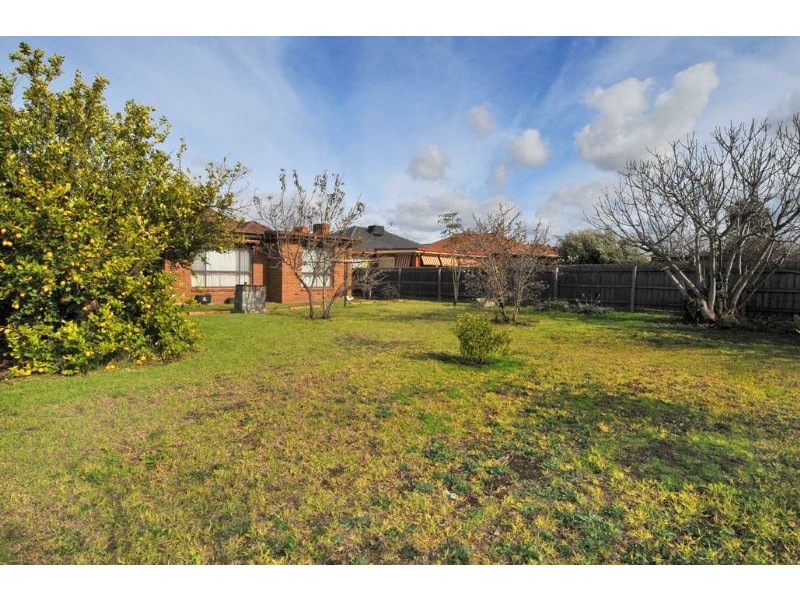 40 Melbourne Avenue, Glenroy VIC 3046