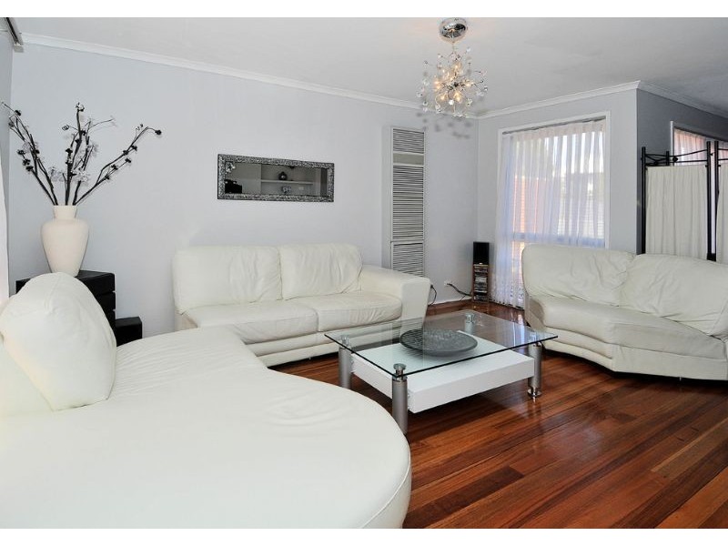 15 Gimlet Close, Meadow Heights VIC 3048