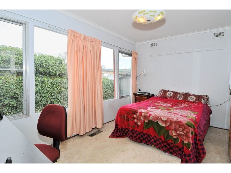 9 Gosford Crescent, Broadmeadows VIC 3047