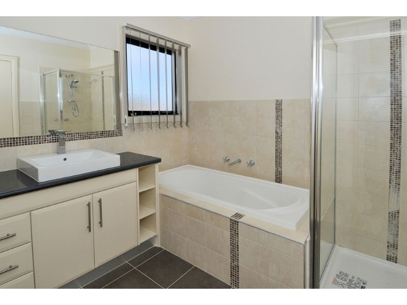 3/56 Hubert Avenue, Glenroy VIC 3046