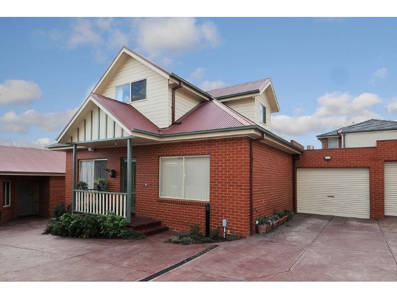 4/15 Station Road, Oak Park VIC 3046
