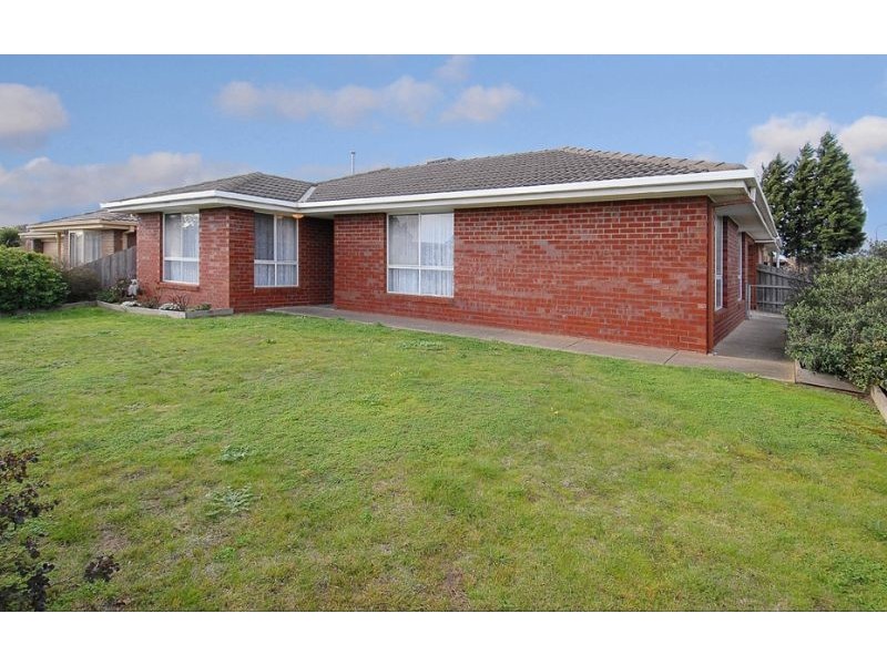 1/4 Nash Court, Meadow Heights VIC 3048