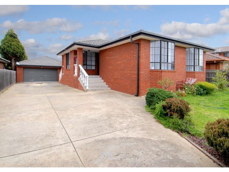 9 Amarina Close, Meadow Heights VIC 3048