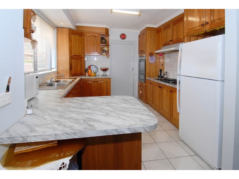 9 Amarina Close, Meadow Heights VIC 3048