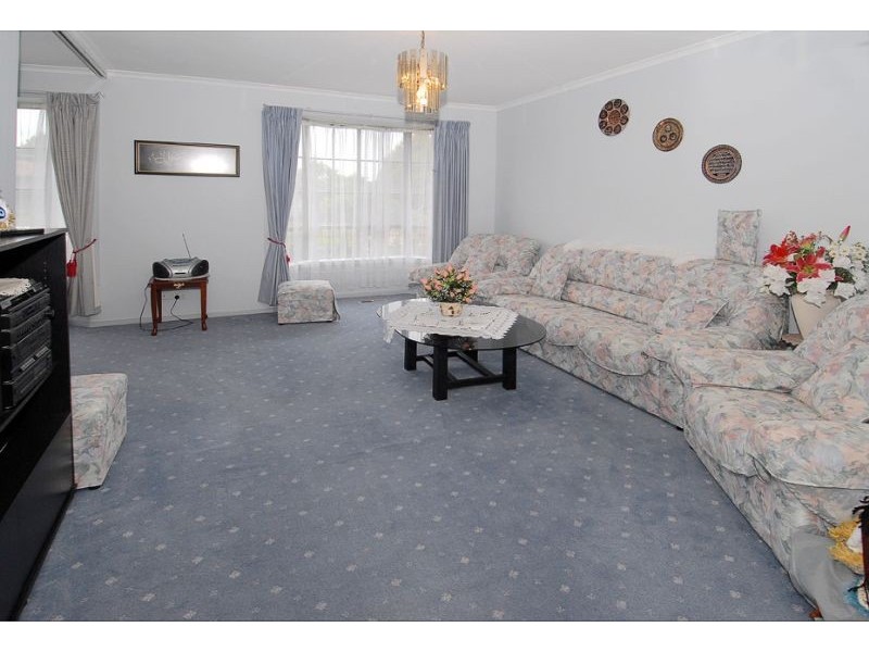 9 Amarina Close, Meadow Heights VIC 3048