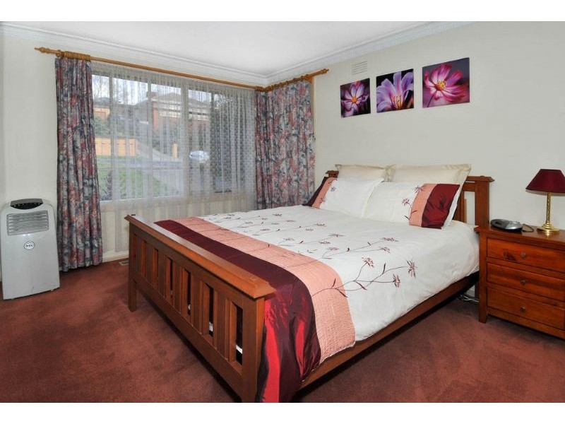 28 Moonee Boulevard, Glenroy VIC 3046