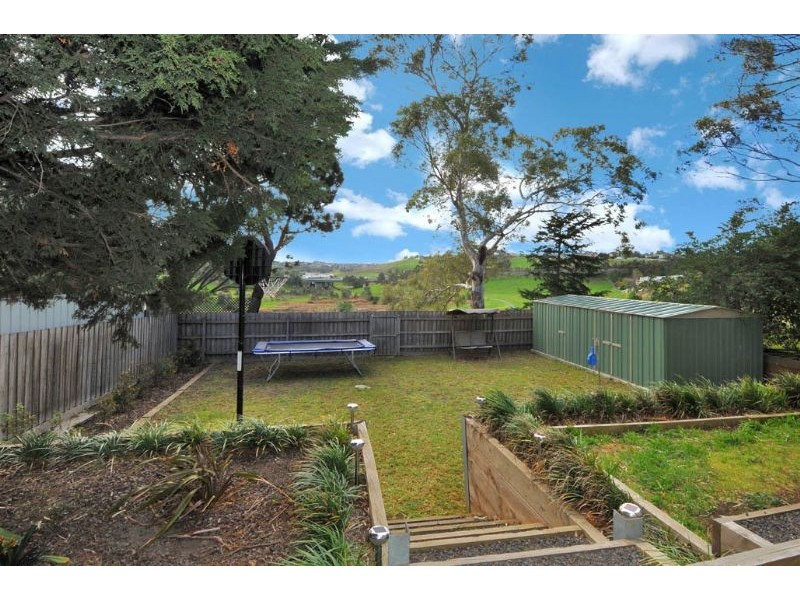 28 Moonee Boulevard, Glenroy VIC 3046