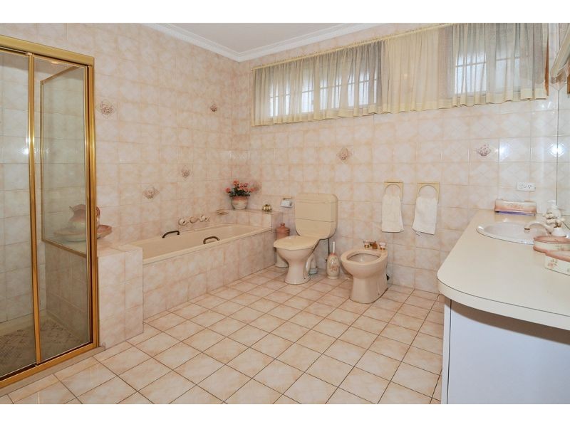 20 Penn Court, Fawkner VIC 3060