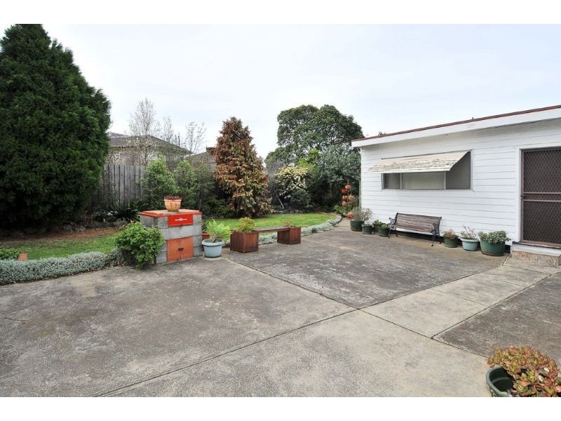 18 Victoria Street, Oak Park VIC 3046
