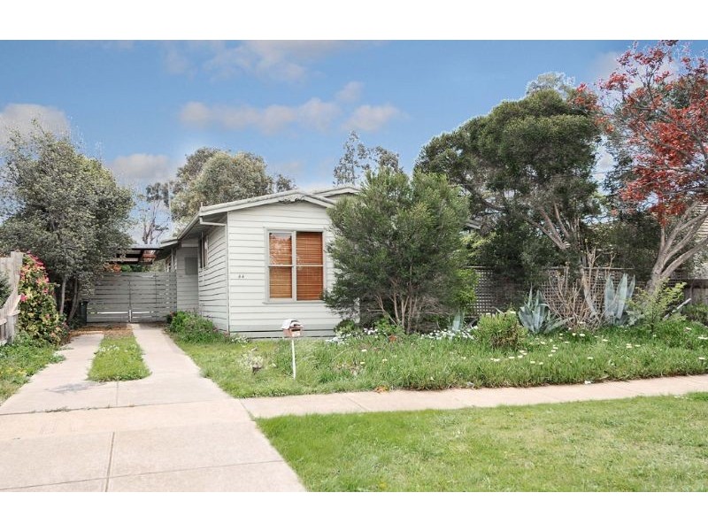 44 Gladstone Parade, Glenroy VIC 3046