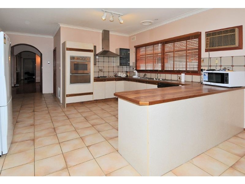 9 Ogden Street, Glenroy VIC 3046