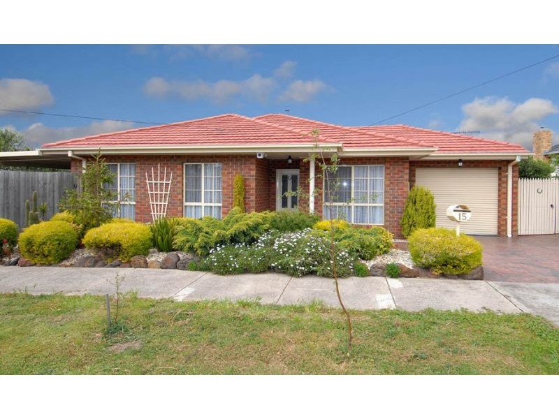 15 Andrew Street, Glenroy VIC 3046