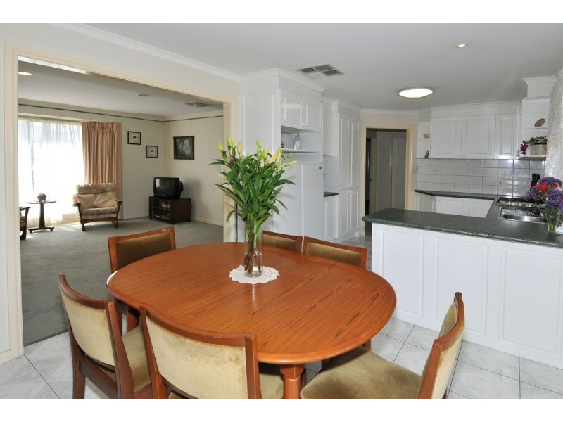 1/37 Finchley Avenue, Glenroy VIC 3046