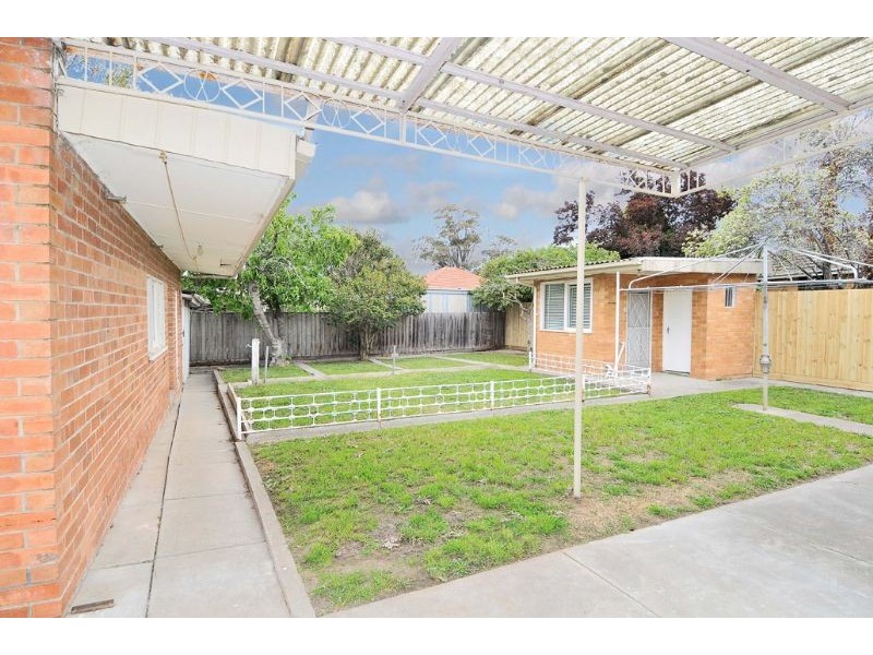 27 Brian Street, Fawkner VIC 3060